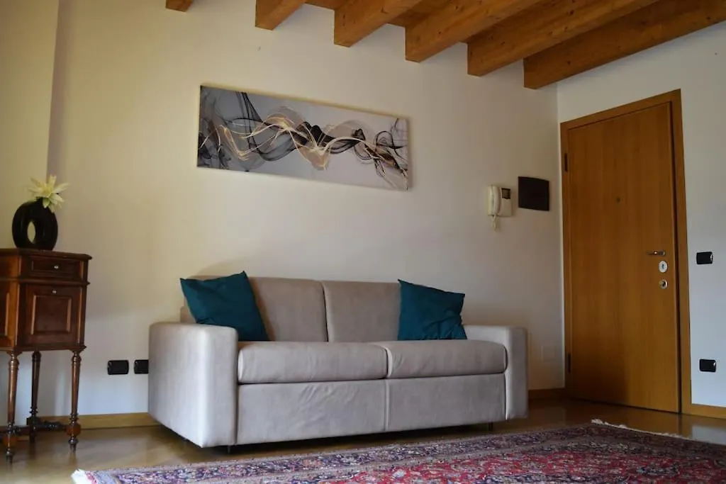Violet House - Luminoso Ultimo Piano Con Box Apartment Seriate